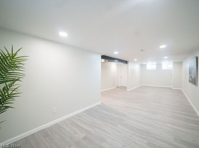 1662 Hawthorne Drive, Mayfield Heights, OH 44124