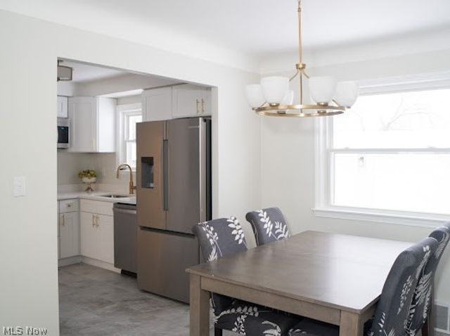 1662 Hawthorne Drive, Mayfield Heights, OH 44124