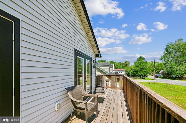 1001 BENNING RD, Galesville, MD 20765