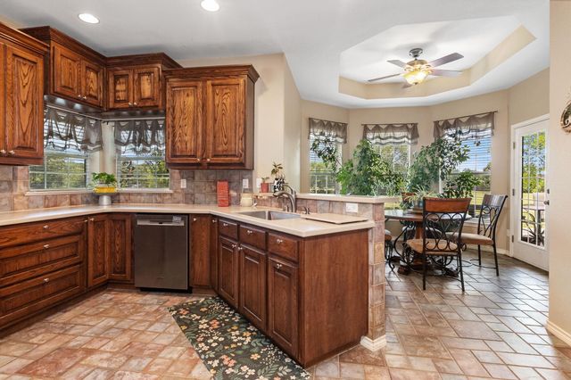180 Vz County Road 4137, Canton, TX 75103