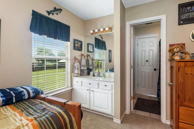 180 Vz County Road 4137, Canton, TX 75103