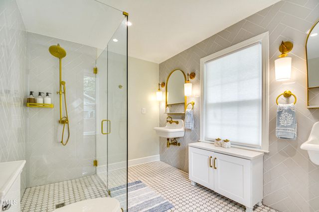 8704 Chapel Hill Road, Cary, NC 27513