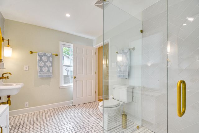 8704 Chapel Hill Road, Cary, NC 27513