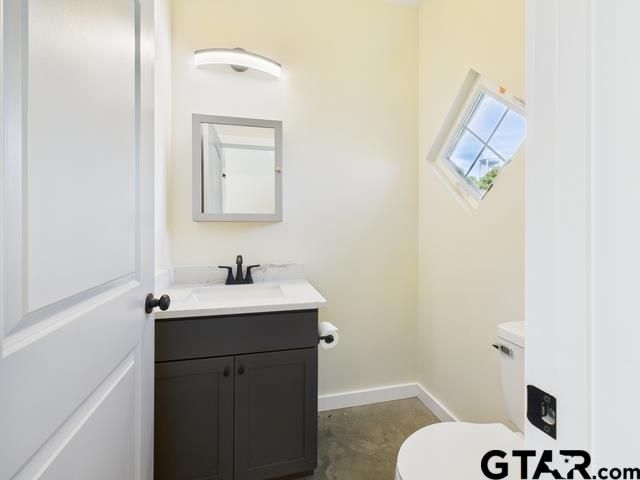 6445 Palomino Ct, Athens, TX 75752