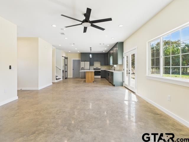 6445 Palomino Ct, Athens, TX 75752