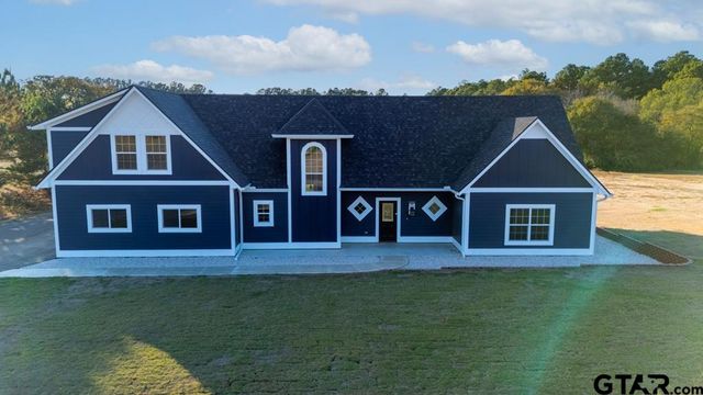 6445 Palomino Ct, Athens, TX 75752