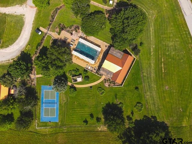 6445 Palomino Ct, Athens, TX 75752