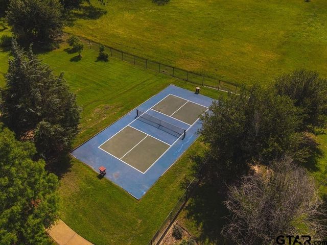 6445 Palomino Ct, Athens, TX 75752