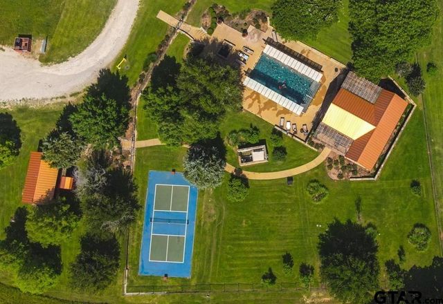 6445 Palomino Ct, Athens, TX 75752