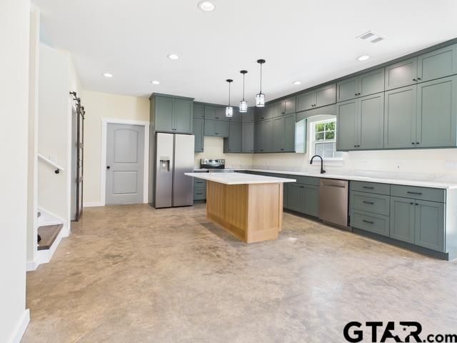 6445 Palomino Ct, Athens, TX 75752