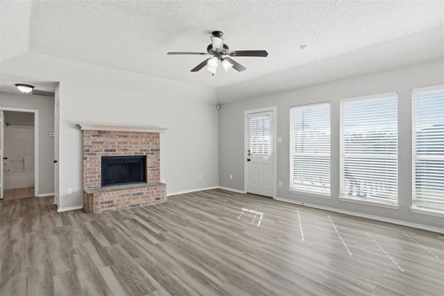 5713 Sea Breeze Lane, Fort Worth, TX 76135