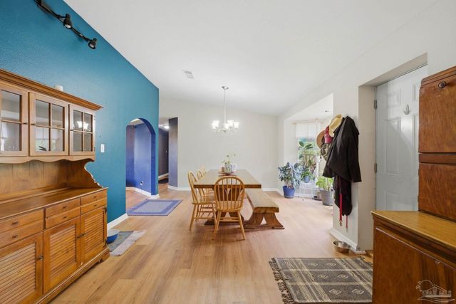 100 Woodland Ave, Cantonment, FL 32533