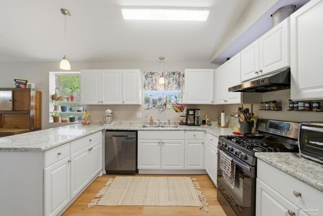 100 Woodland Ave, Cantonment, FL 32533