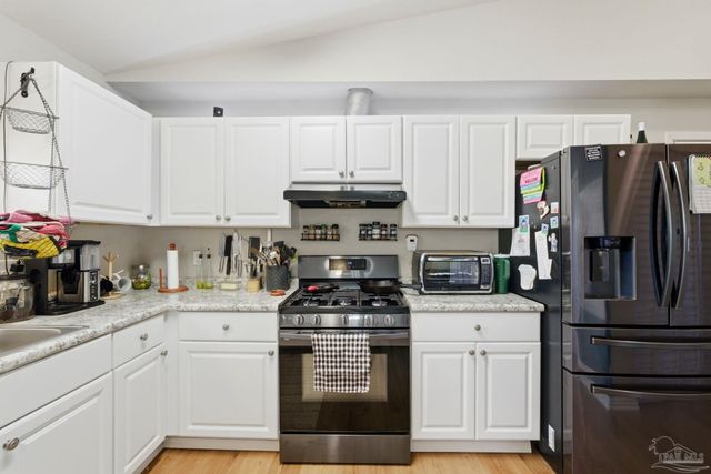 100 Woodland Ave, Cantonment, FL 32533