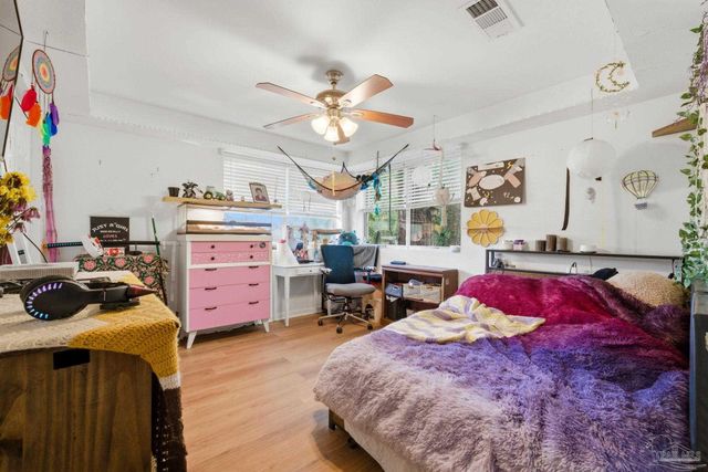 100 Woodland Ave, Cantonment, FL 32533