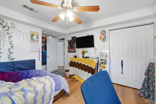 100 Woodland Ave, Cantonment, FL 32533