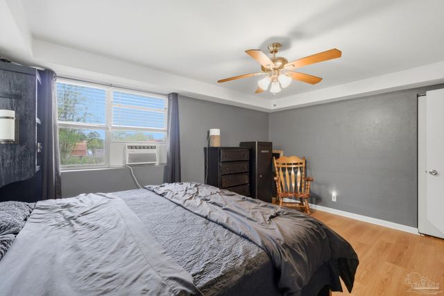 100 Woodland Ave, Cantonment, FL 32533