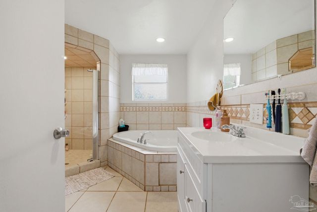 100 Woodland Ave, Cantonment, FL 32533