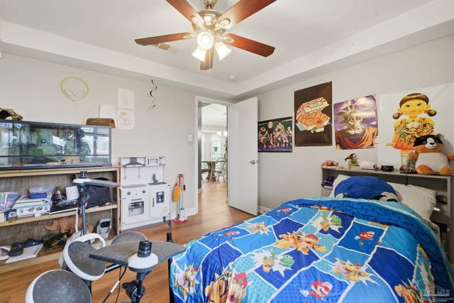 100 Woodland Ave, Cantonment, FL 32533