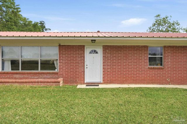 100 Woodland Ave, Cantonment, FL 32533