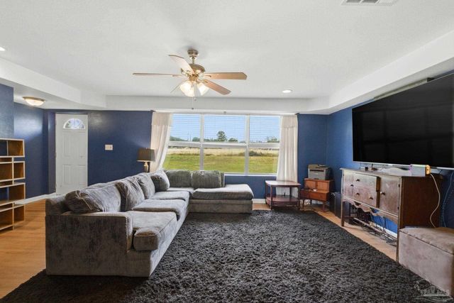 100 Woodland Ave, Cantonment, FL 32533