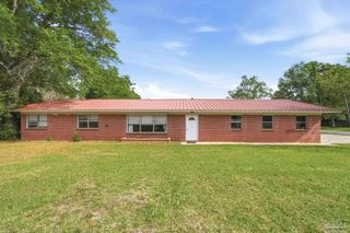 100 Woodland Ave, Cantonment, FL 32533