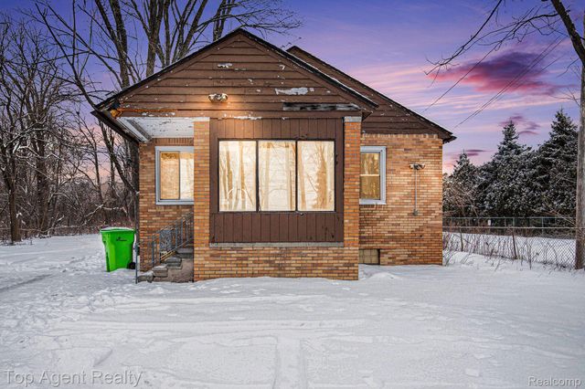 45945 N GRATIOT Avenue, Macomb Township, MI 48042