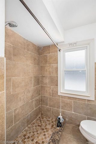 45945 N GRATIOT Avenue, Macomb Township, MI 48042