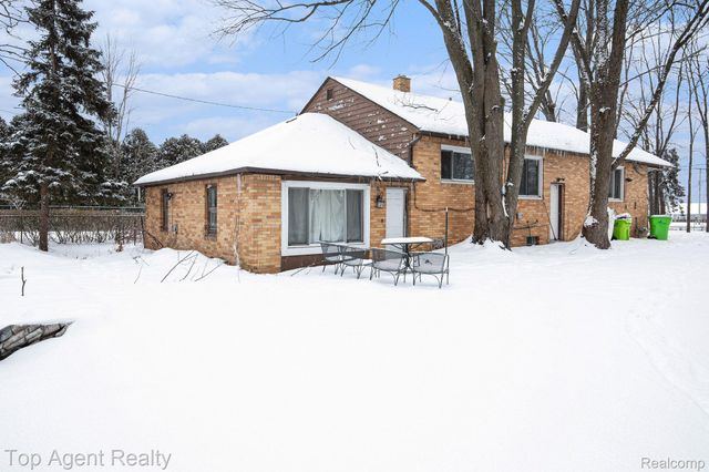 45945 N GRATIOT Avenue, Macomb Township, MI 48042