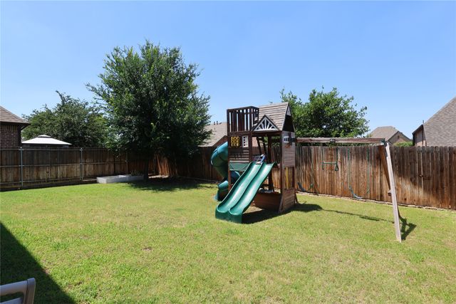 15421 Pioneer Bluff Trail, Fort Worth, TX 76262
