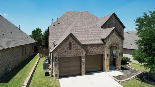 15421 Pioneer Bluff Trail, Fort Worth, TX 76262