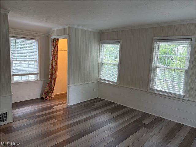 25770 Wolf Road, Bay Village, OH 44140