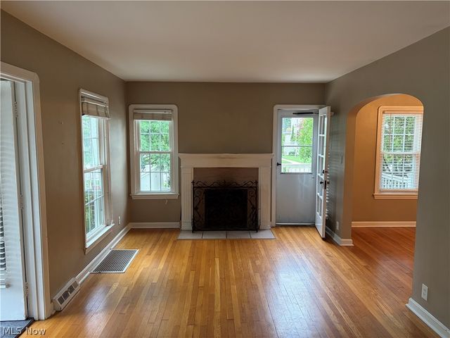 25770 Wolf Road, Bay Village, OH 44140