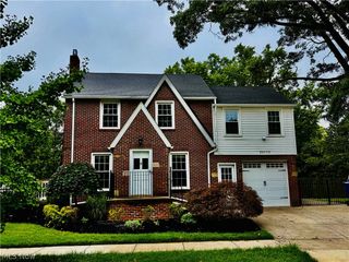 25770 Wolf Road, Bay Village, OH 44140