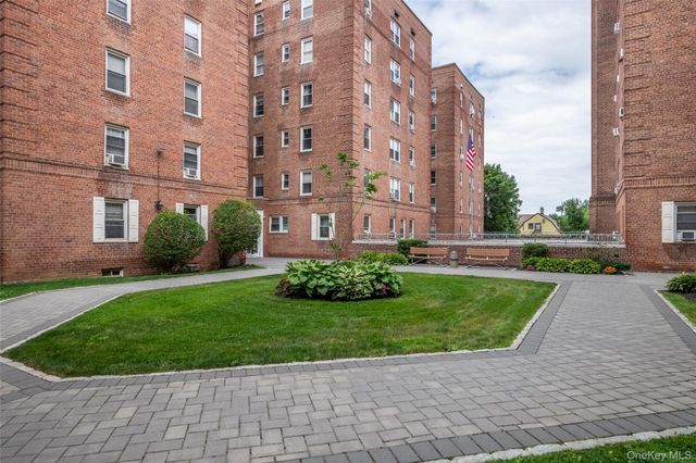 60 Locust Avenue A-609, New Rochelle, NY 10801
