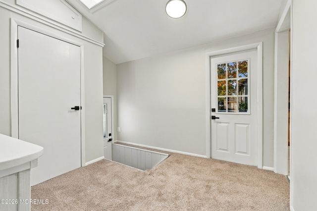 97 Bowline Street, Beachwood, NJ 08722