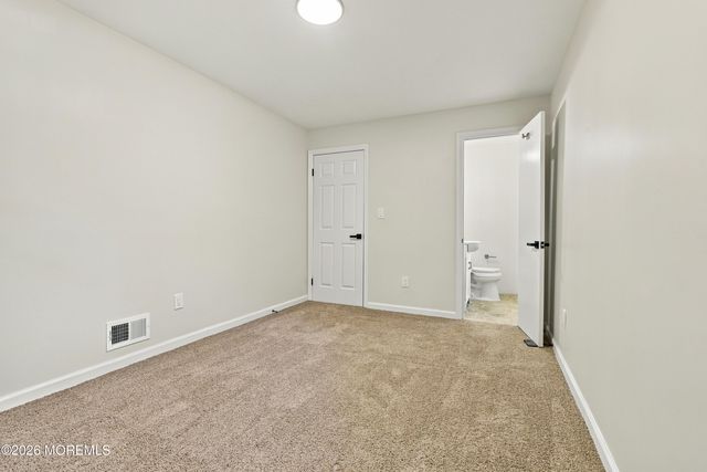 97 Bowline Street, Beachwood, NJ 08722