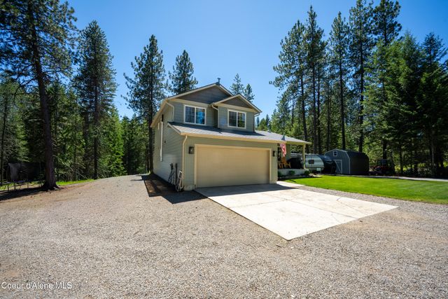 32127 N Hayden DR, Spirit Lake, ID 83869
