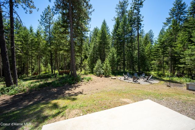 32127 N Hayden DR, Spirit Lake, ID 83869