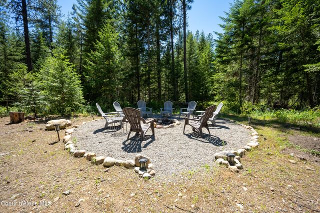 32127 N Hayden DR, Spirit Lake, ID 83869