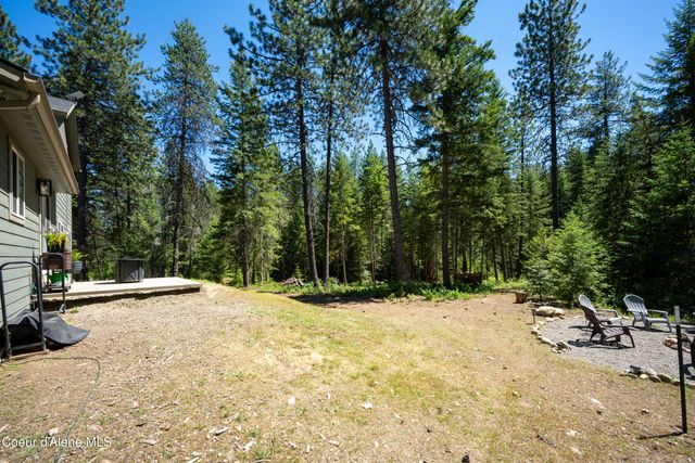 32127 N Hayden DR, Spirit Lake, ID 83869
