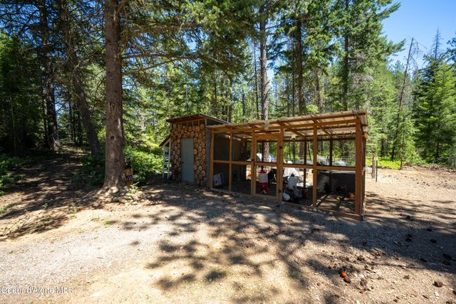 32127 N Hayden DR, Spirit Lake, ID 83869