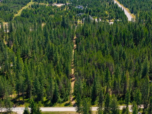 32127 N Hayden DR, Spirit Lake, ID 83869