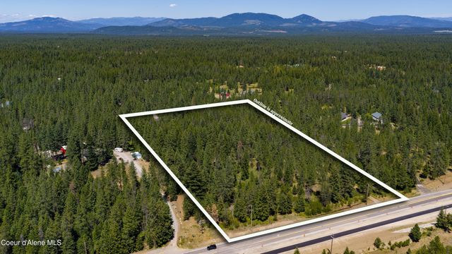 32127 N Hayden DR, Spirit Lake, ID 83869