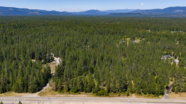 32127 N Hayden DR, Spirit Lake, ID 83869