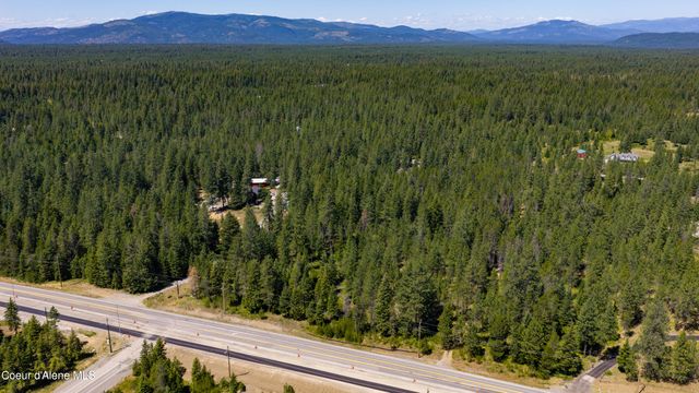 32127 N Hayden DR, Spirit Lake, ID 83869