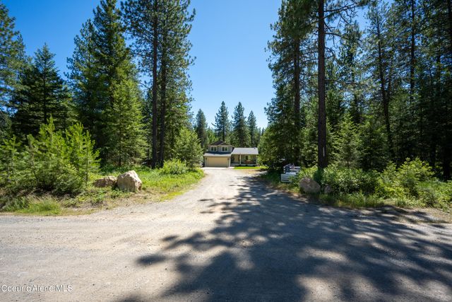 32127 N Hayden DR, Spirit Lake, ID 83869