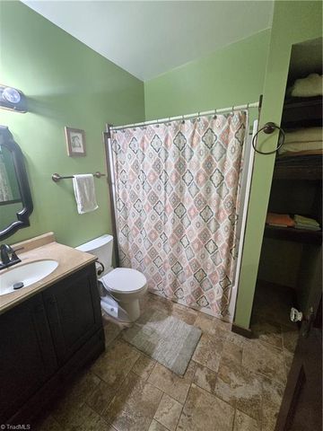 1800 Pleasant Hill Liberty Road, Liberty, NC 27298