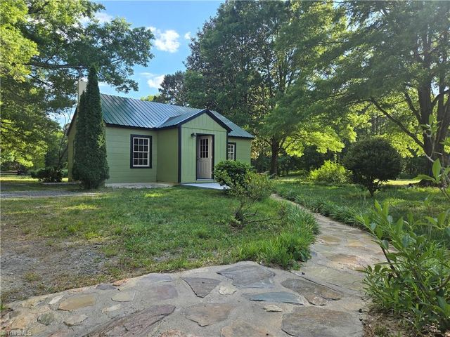 1800 Pleasant Hill Liberty Road, Liberty, NC 27298