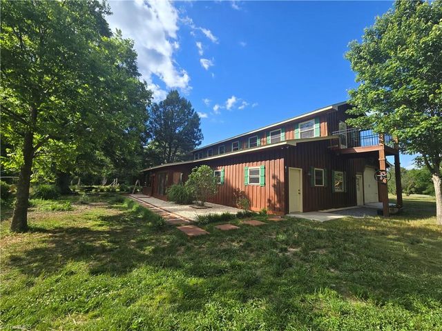 1800 Pleasant Hill Liberty Road, Liberty, NC 27298